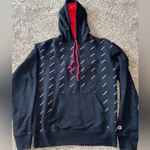 Men’s size medium Chamipon logo hoodie